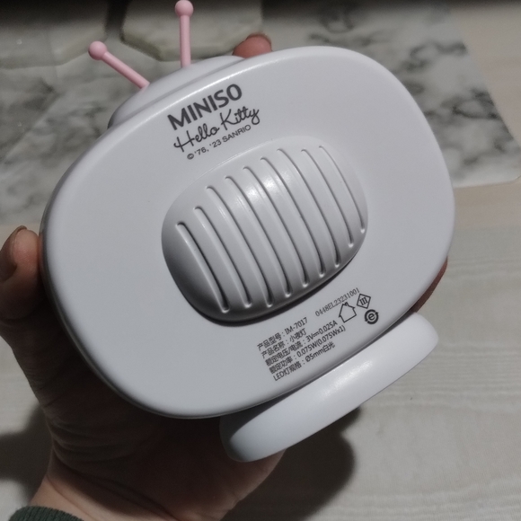 Hello Kitty Night Light - Picture 6 of 8